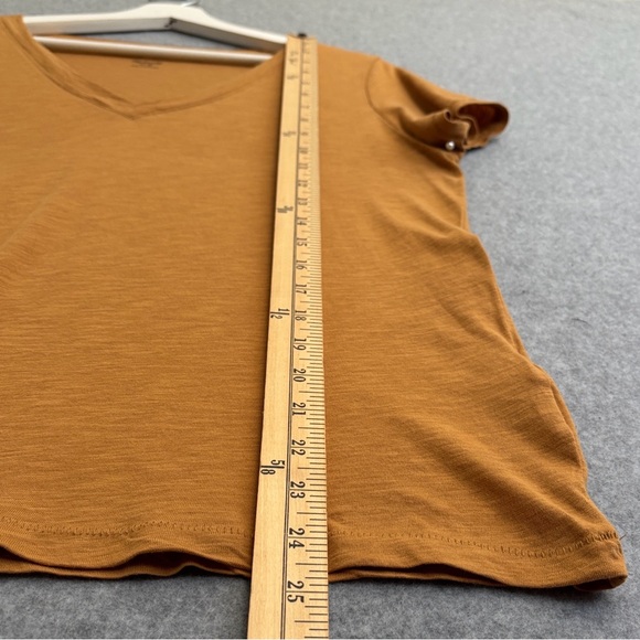 Madewell Short Sleeve V-Neck Tee M Mustard Yellow - Picture 5 of 8